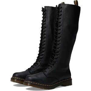 Dr. Martens 1B60 20-Eye boot